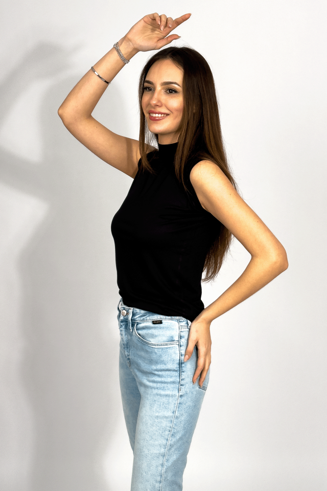 Kadın Sıfır Kol Yarım Balıkçı Yaka Body 1 Adet SİYAH - L/XL