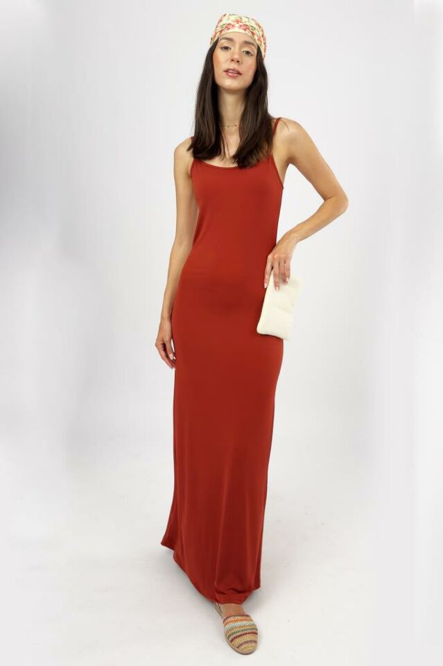 Kadın Maxi Sandy Kumaş İp Askılı Düz Renk Fitted/Vücuda Oturan Dar Esnek Rahat Saran Uzun Elbise